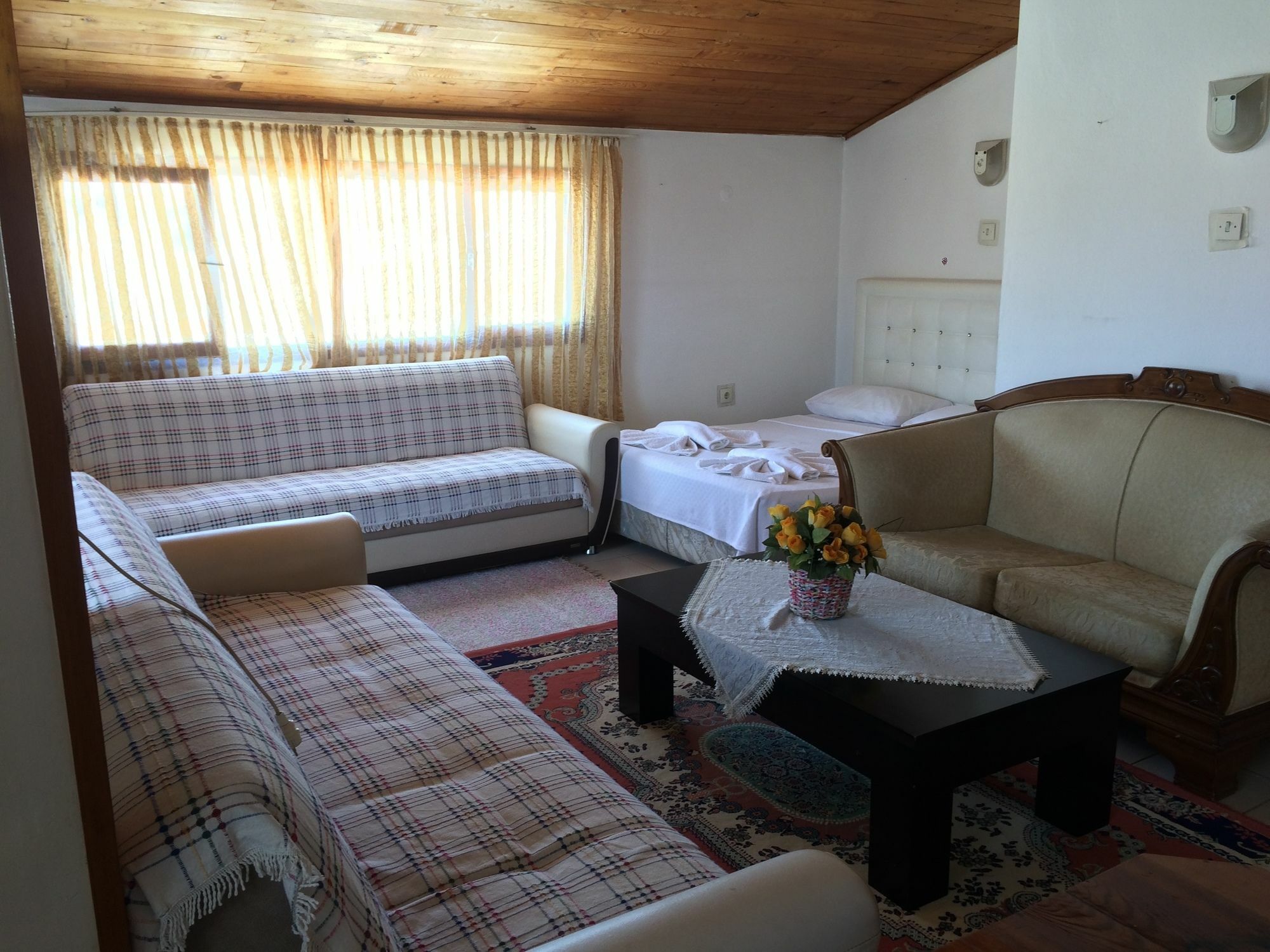 Parmis Rooms Cesme Exterior photo